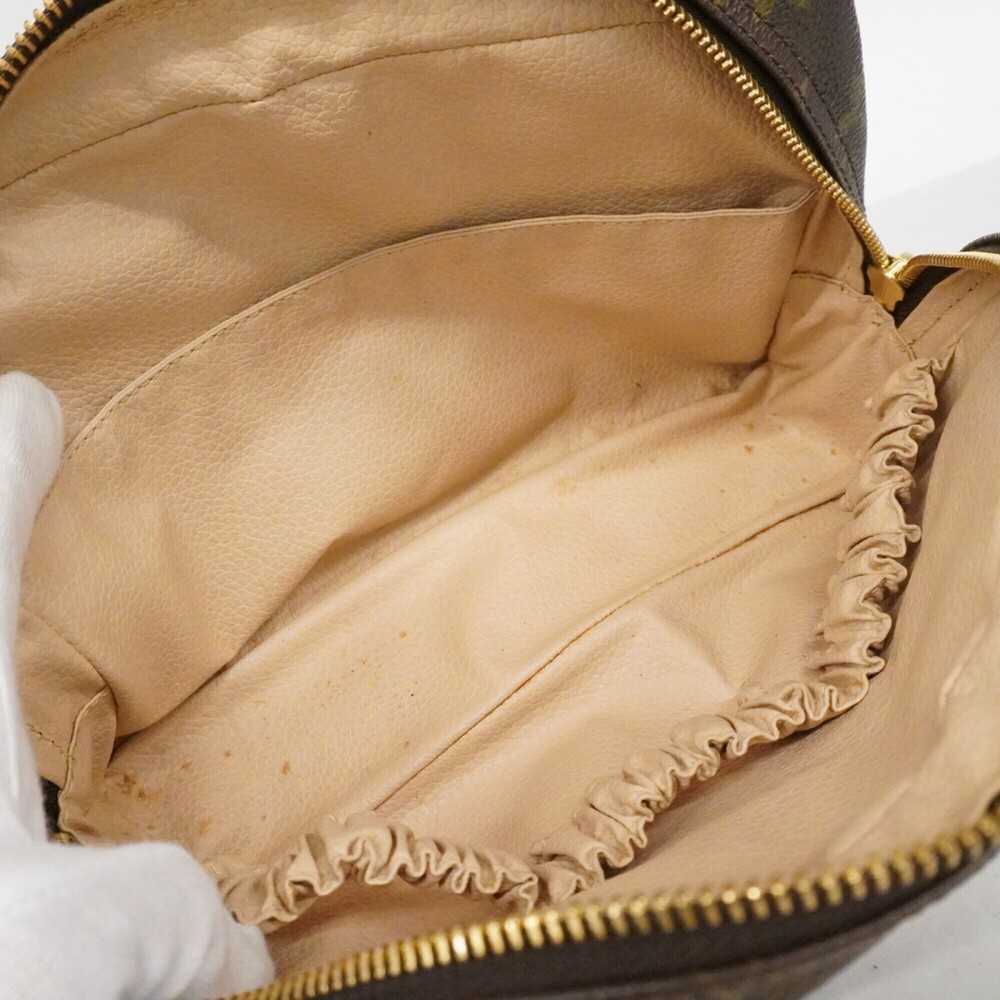 LOUIS VUITTON Brown Monogram Pouch - Picture 4 of 9